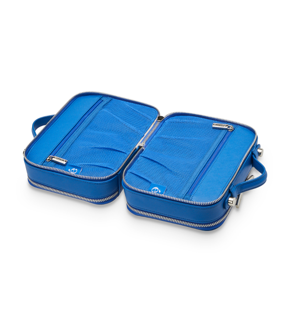 Additional mesh zip pockets located within the case.